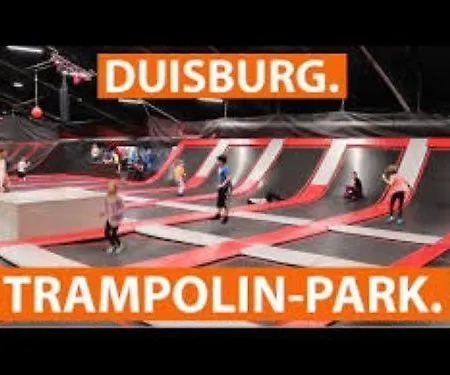 Apartment Wohlfuehloase Mitten In Der Duisburger City, Tolles Design, Hochwertig, Vollausstattung, 2 Zimmer, Grosses Bad & Wc, Grosse Kueche, Smart Tv, 5 Min Zum Hbf Duisburg, Und 20 Min Zum Duesseldorfer Flughafen Duisburg